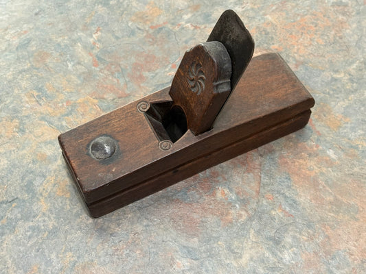ANTIQUE DUTCH TOOTHING SMOOTH PLANE, POSSIBLY 18TH C.