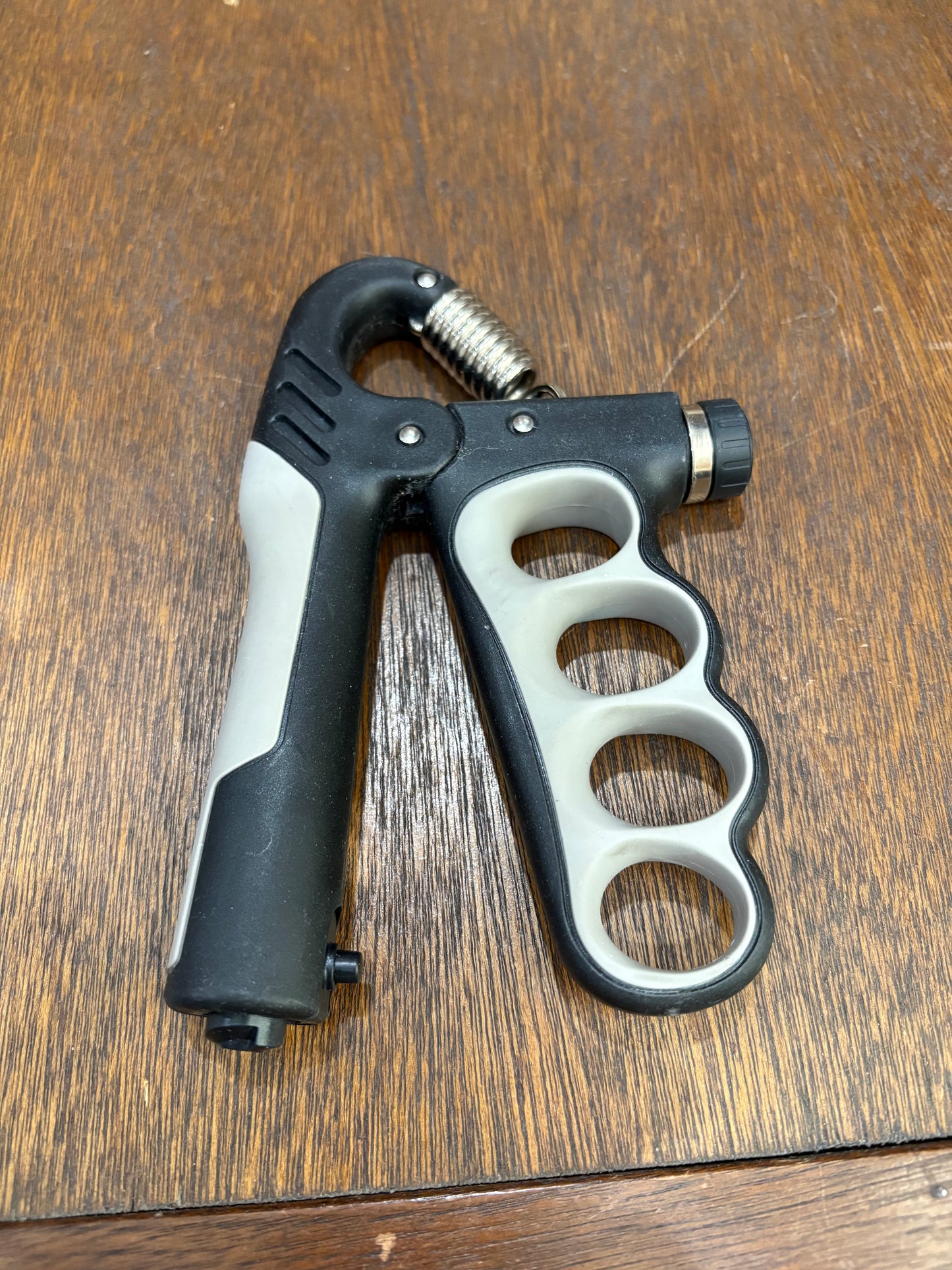 HAND EXERCISE GRIP
