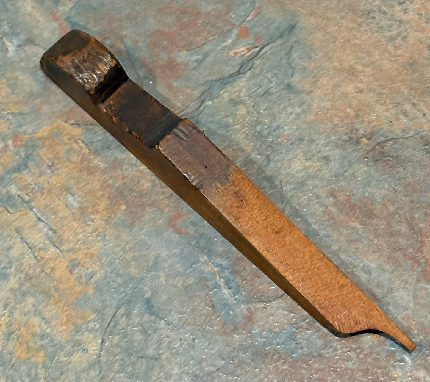 SANDUSKY TOOL CO. SOLID ROSEWOOD PLOW PLANE WITH SET OF 8 BLADES