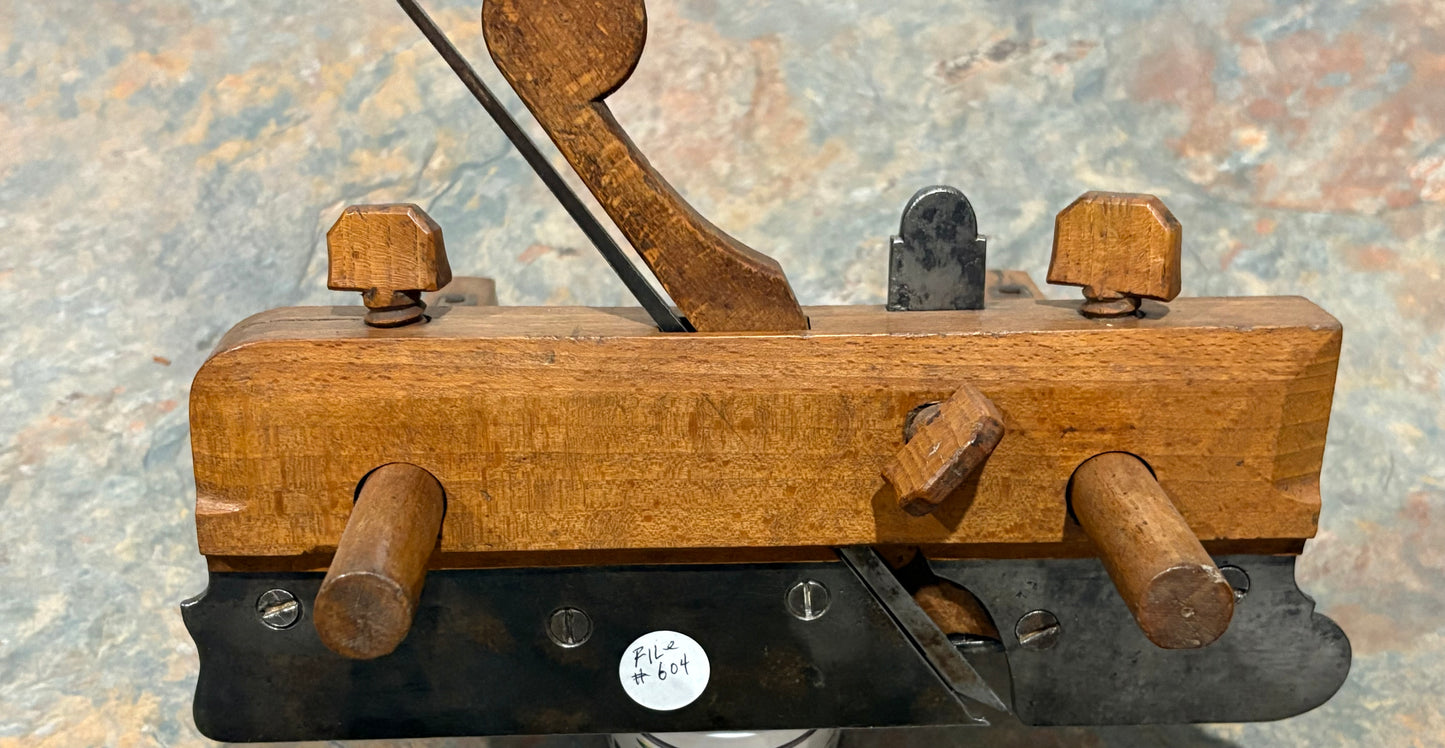 APPLEWOOD YANKEE PLOW PLANE DATED 1821, UNIQUE FEATURES, UNMARKED