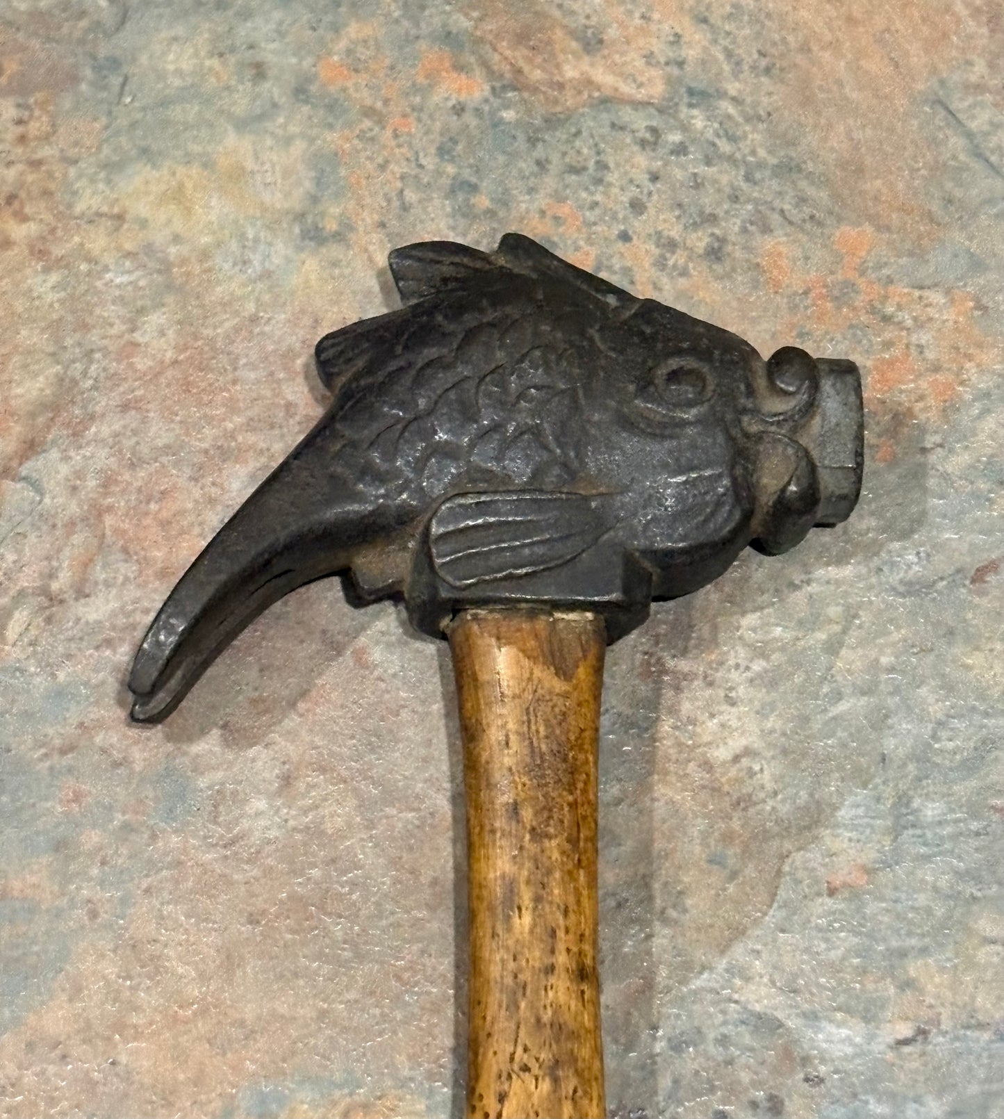 SPECTACULAR FISH HEAD HAMMER