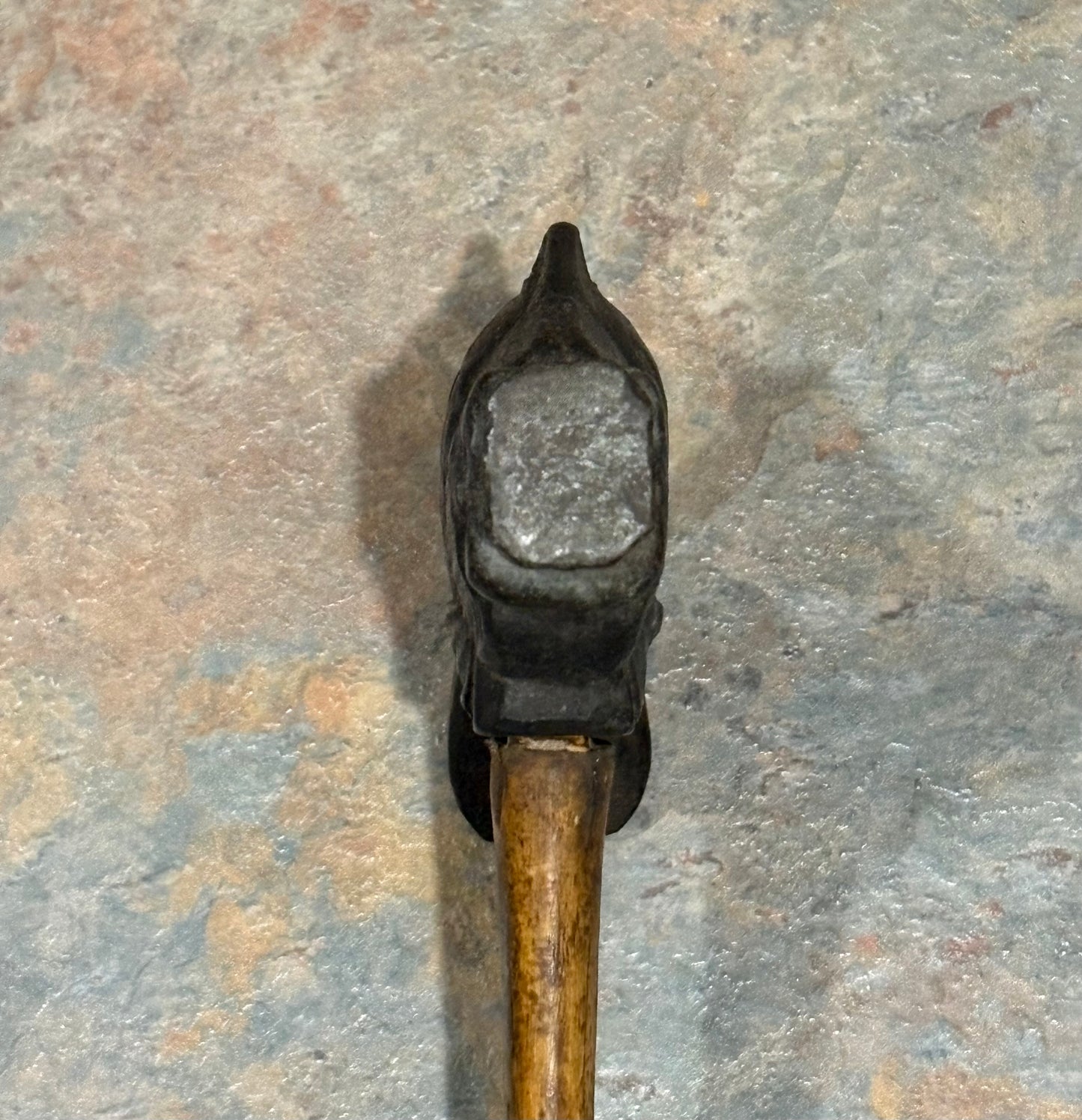 SPECTACULAR FISH HEAD HAMMER