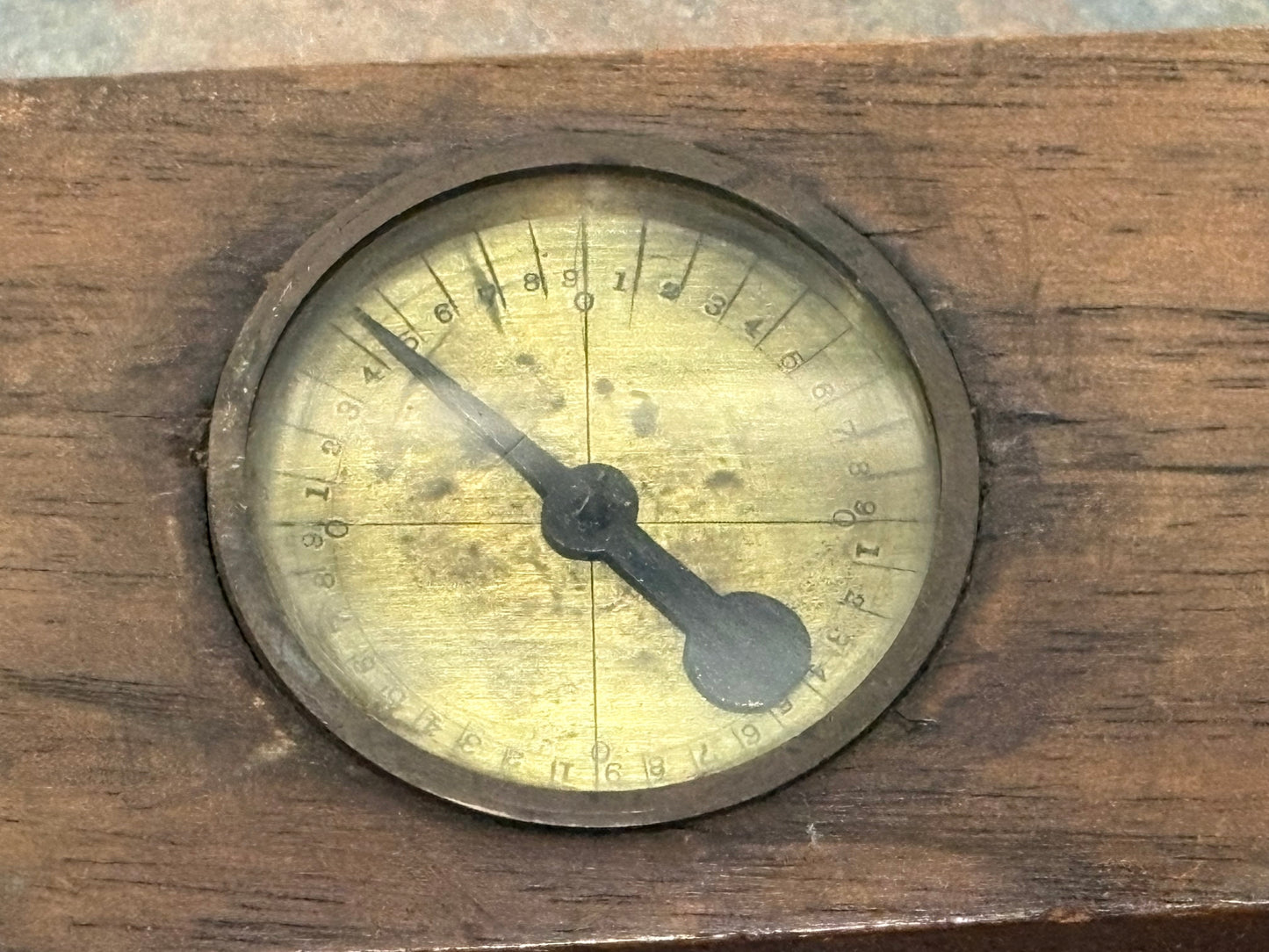 UNIQUE 12" INCLINOMETER LEVEL, POSSIBLY OAK WITH METAL TAG " BAKER & SON "