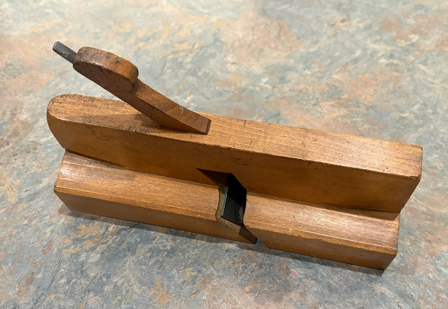 UBER RARE S HUGHES 2 3/8" WIDE TRIPLE BOXED COMPLEX MOULDING PLANE, CA 1790-1810