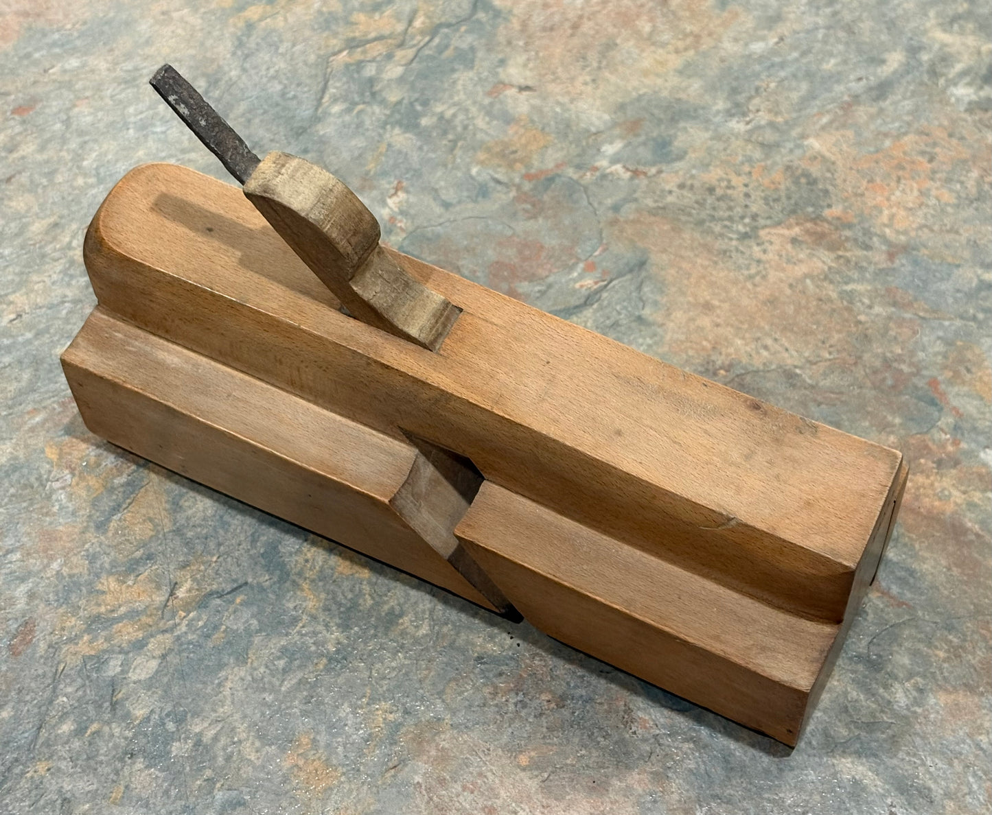 VERY UNUSUAL MOULDING PLANE, S.C. SMALL, UNRATED MAKER CA. 1850 !!!