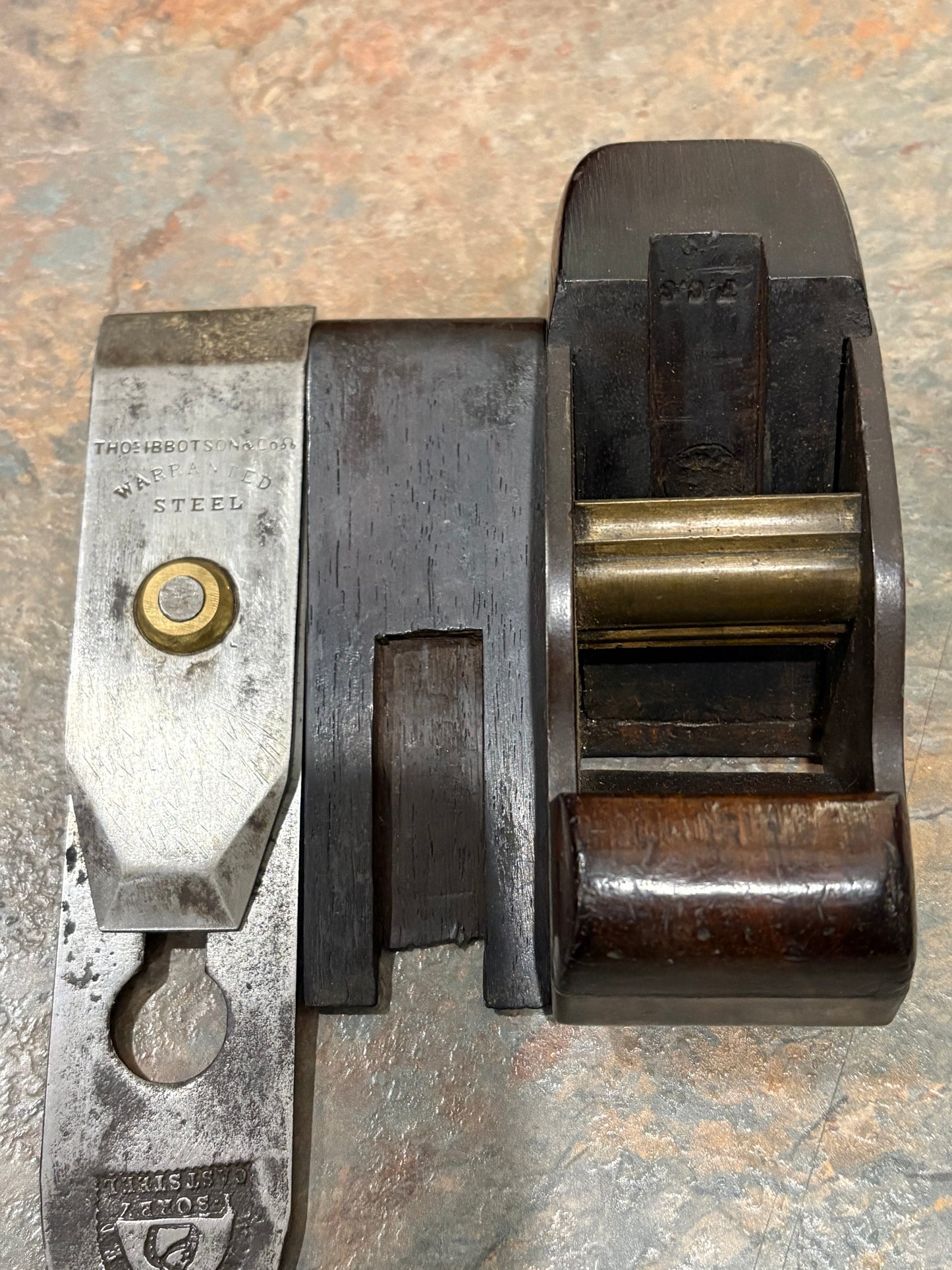 AMAZING CONVEX CAST STEEL ROSEWOOD INFILL PLANE, ENGLISH, SOLID & HEAVY