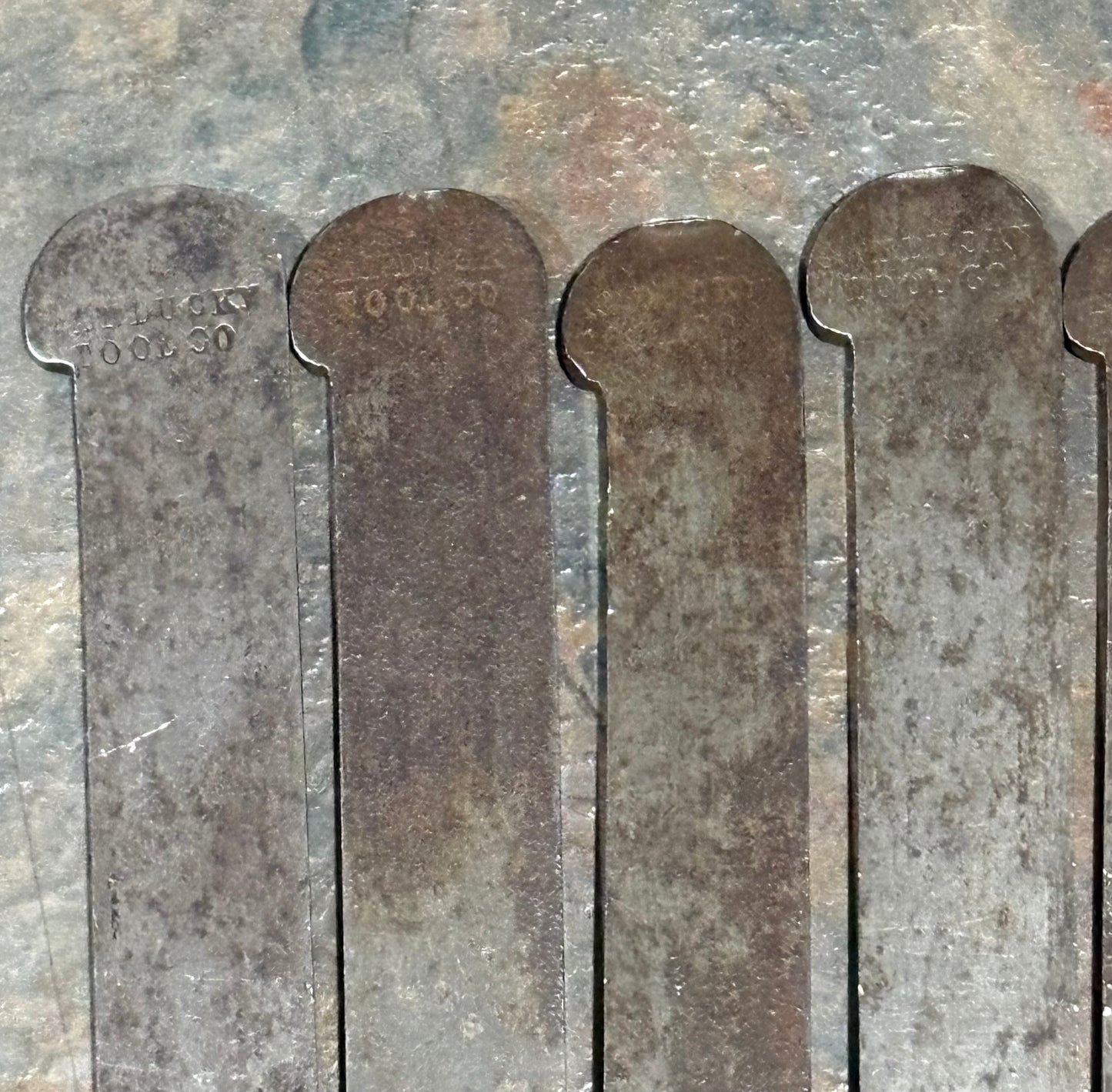 SANDUSKY TOOL CO. SOLID ROSEWOOD PLOW PLANE WITH SET OF 8 BLADES