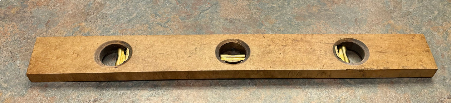ANTIQUE B. L. & T. MFG. CO., WALDEN, NY, 28" LEVEL, BIRDSEYE MAPLE, L@@K !!