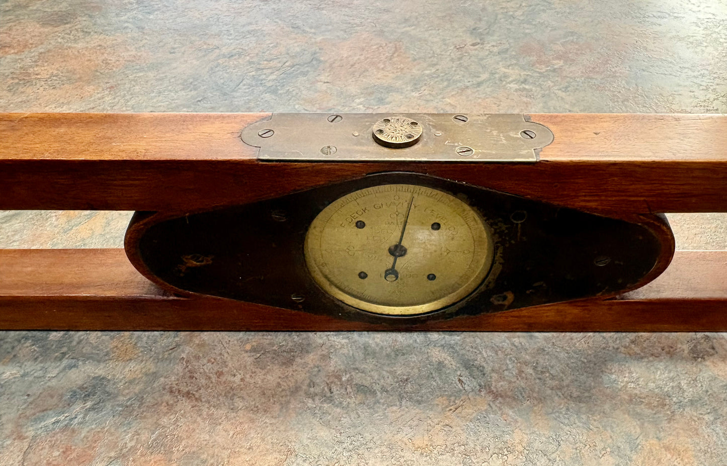 ANTIQUE T F DECK GRAVITY LEVEL CO., 30", EXCELLENT CONDITION