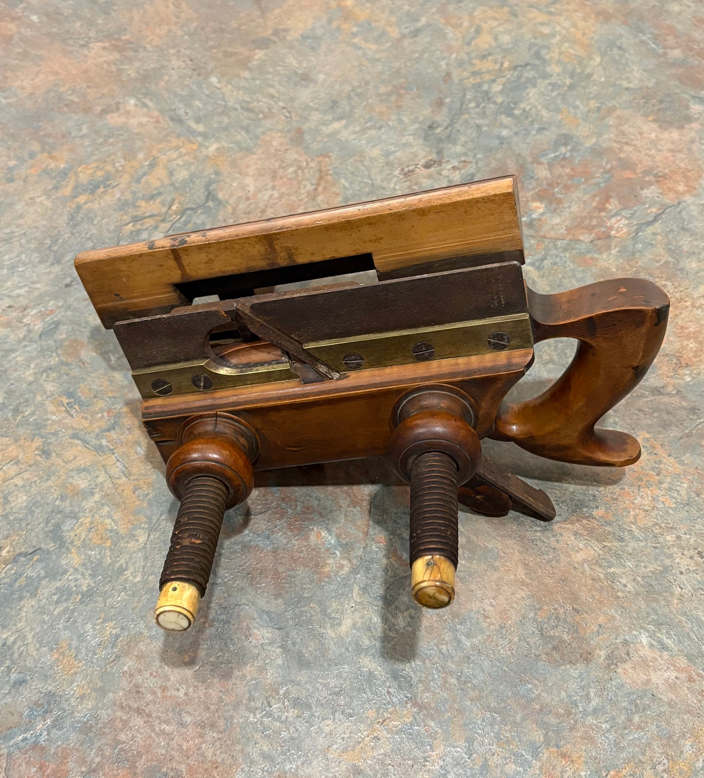 ANTIQUE OHIO TOOL CO. #105 SOLID BOXWOOD HANDLED PLOW PLANE IVORY TIPPED