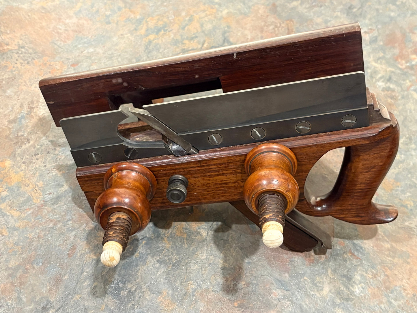 ANTIQUE D.R. BARTON SOLID ROSEWOOD IVORY TIP HANDLED PLOW PLANE WITH SET OF BLADES