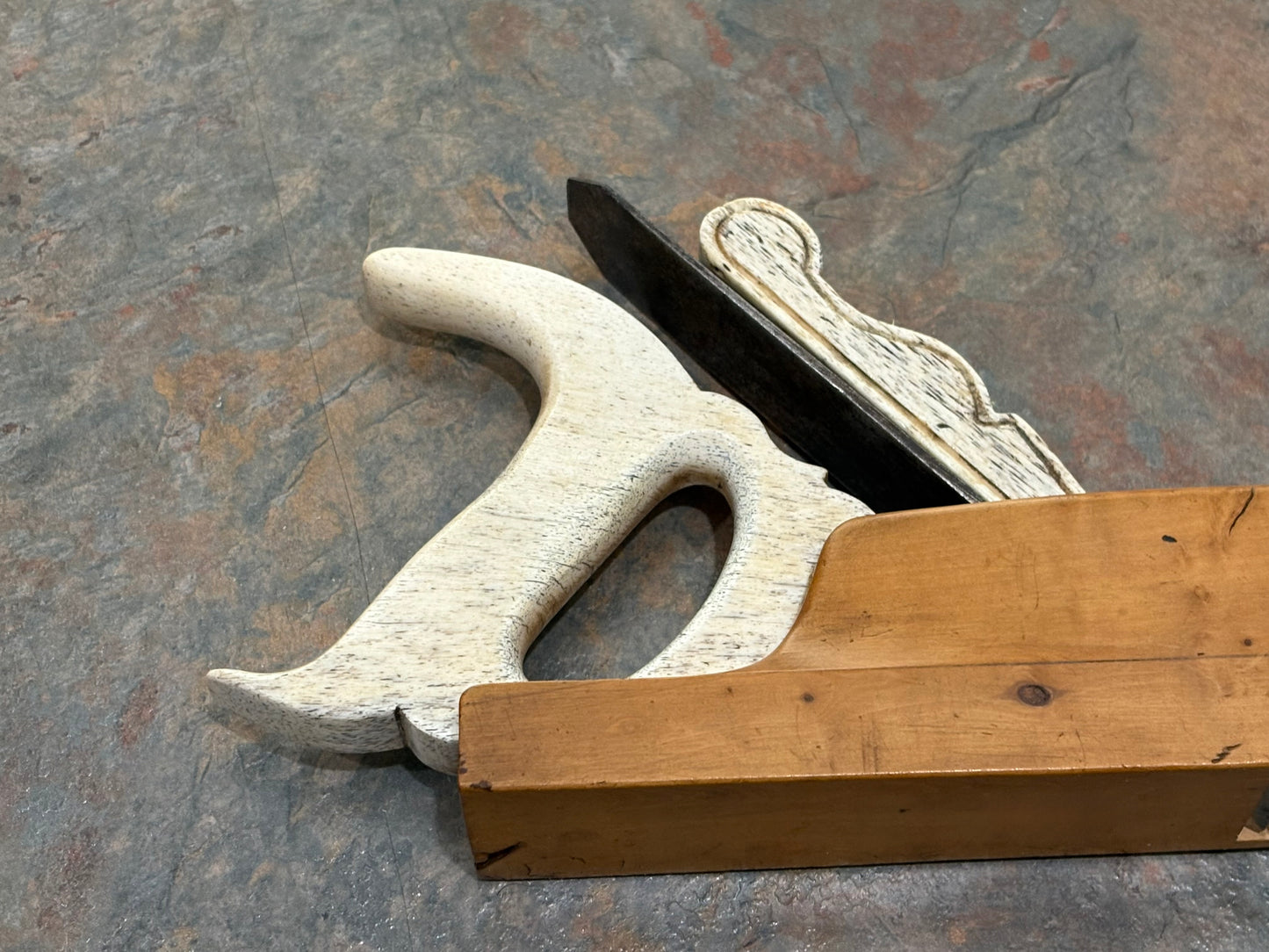 SPECTACULAR ANTIQUE BOXWOOD & WHALEBONE SMOOTH PLANE, 1 OF A KIND, L@@K!!!