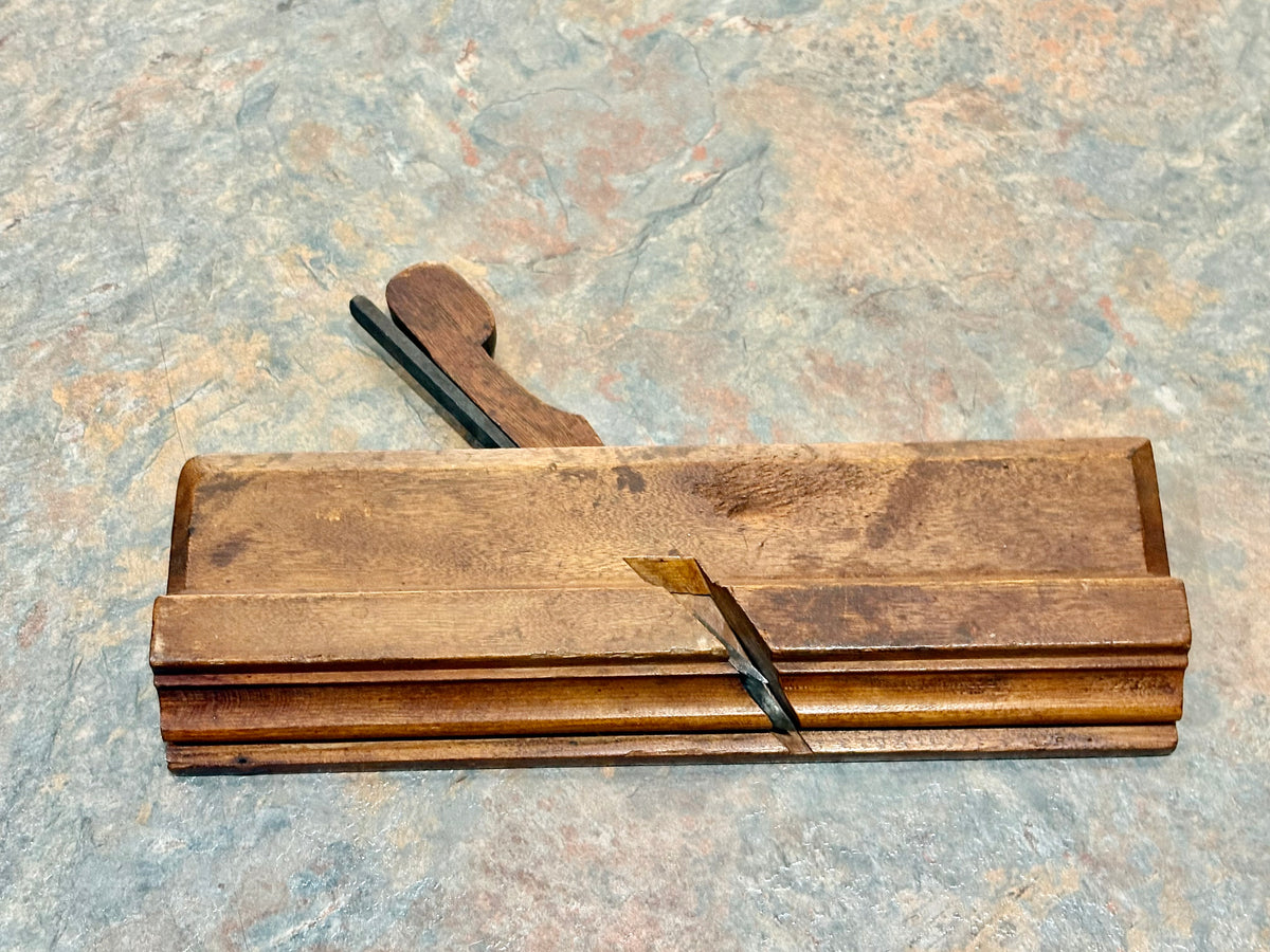 BEAUTIFUL H. WETHEREL 18TH C. 10" BIRCH COMPLEX MOULDING PLANE,1779-1795
