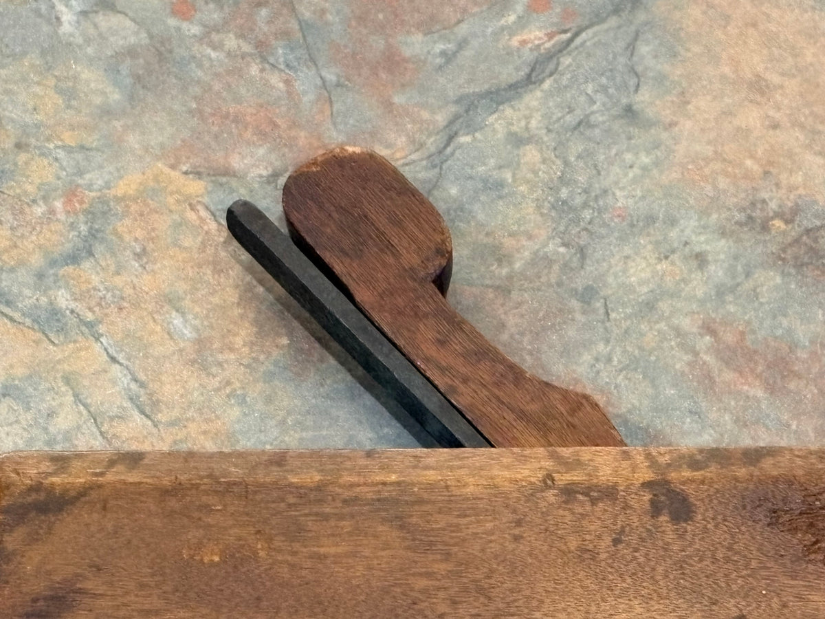 BEAUTIFUL H. WETHEREL 18TH C. 10" BIRCH COMPLEX MOULDING PLANE,1779-1795