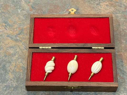 BOXED SET OF MINIATURE BRASS & IVORY PLUMB BOBS BY LESTER MARTY PNTC