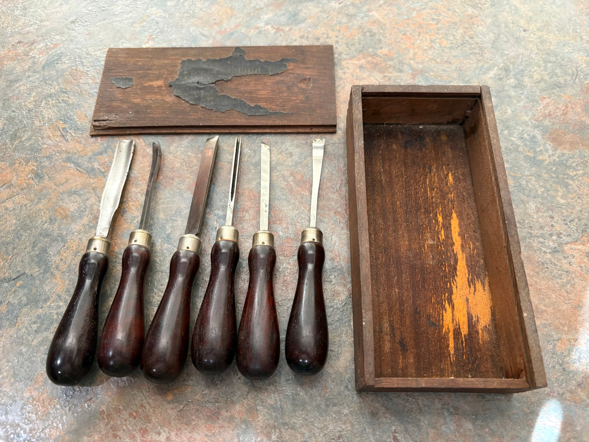 ANTIQUE MILLER FALLS BOXED SET OF 6 ROSEWOOD HANDLED CHISELS, PARTIAL LABEL