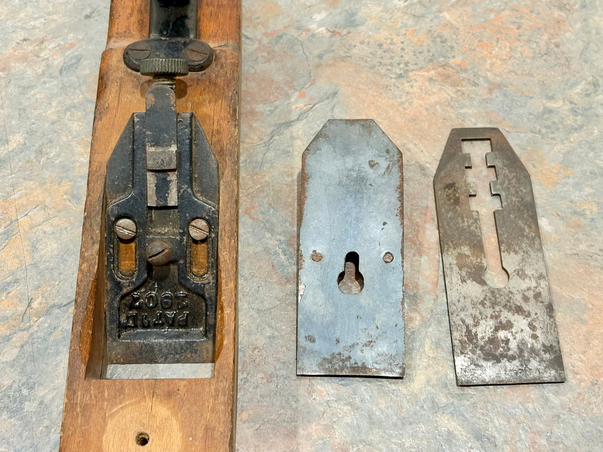 ANTIQUE W.F. ARNOLD CARPENTERS PLANE, RATED R1- LESS THAN 5 EXAMPLES KNOWN !!!